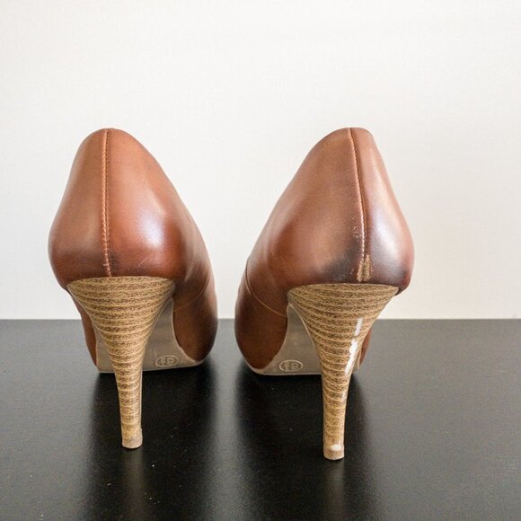 Mossimo Camel Pumps - Picture 4 of 6